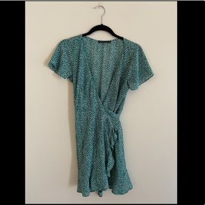 Abercrombie & Fitch Green Floral Wrap Dress, S